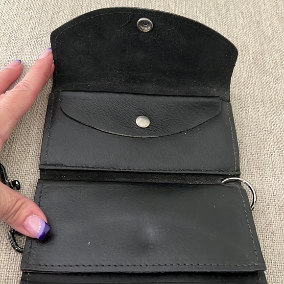 AUTHENTIC-VINTAGE 💯 LEATHER HARLIE-DAVIDSON HAT AND WALLET - Picture 10 of 11